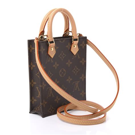 plat louis vuitton|Petit Sac Plat Monogram .